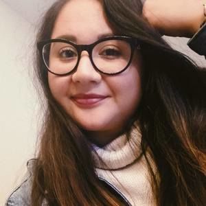 Meet your Posher, Cynthia